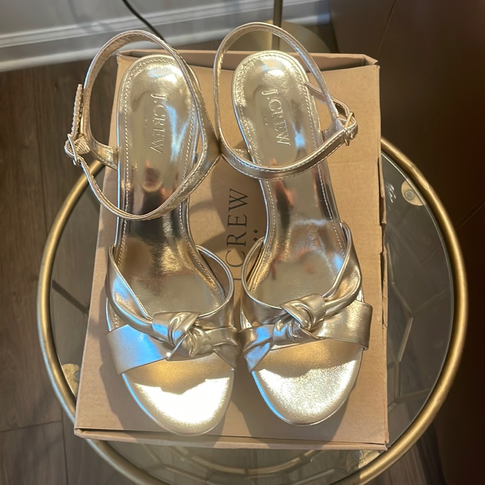 J. Crew Gold Knotted Heels. Women Size 9.
